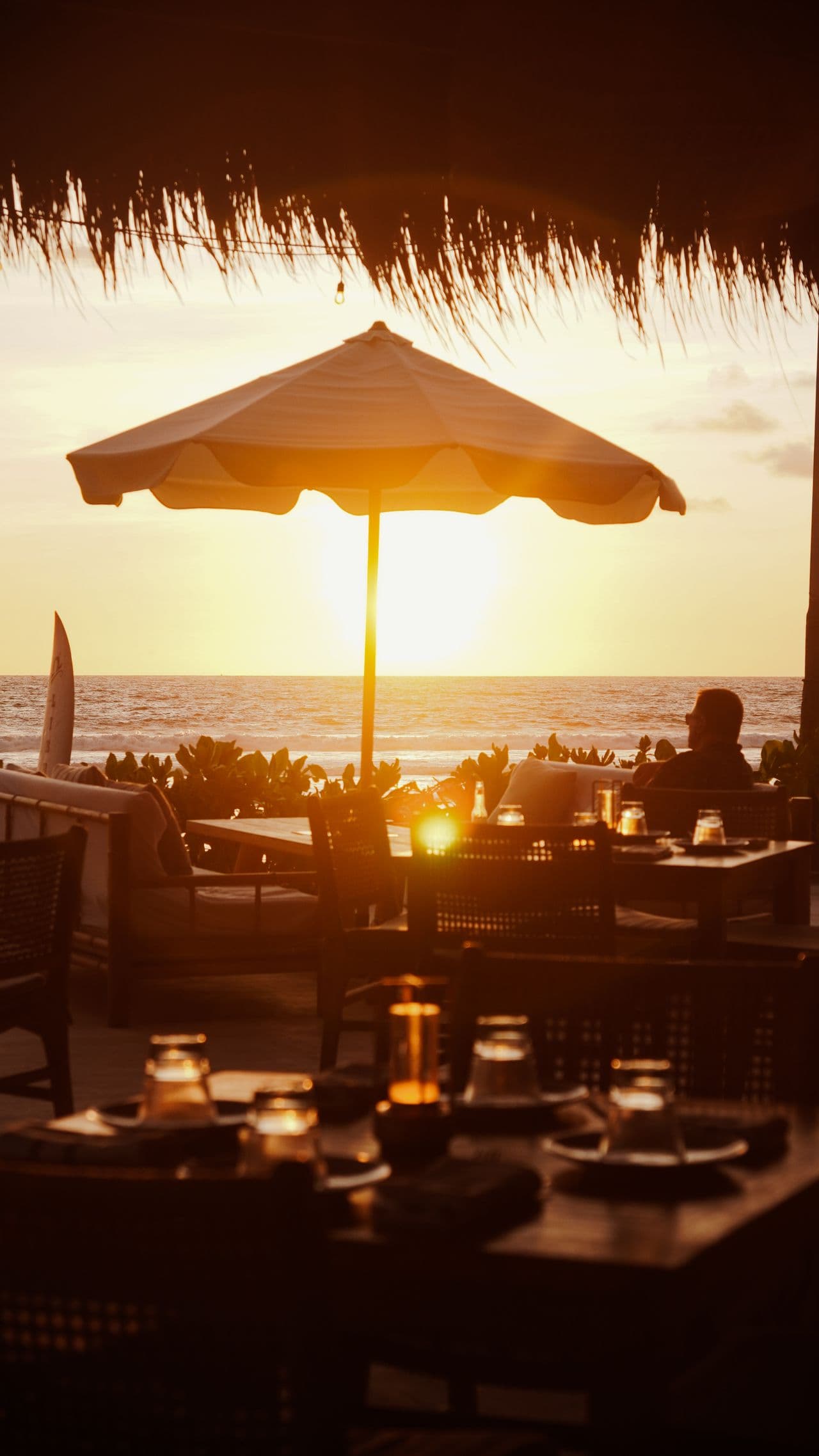 Dining at Main Reef beside Wewala Beach